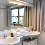 Hochfeld-4 By Interhome 公寓